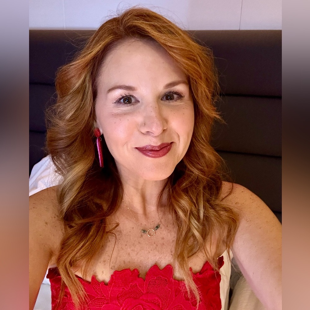 Meet your Posher, April!  I love shopping and fashion!